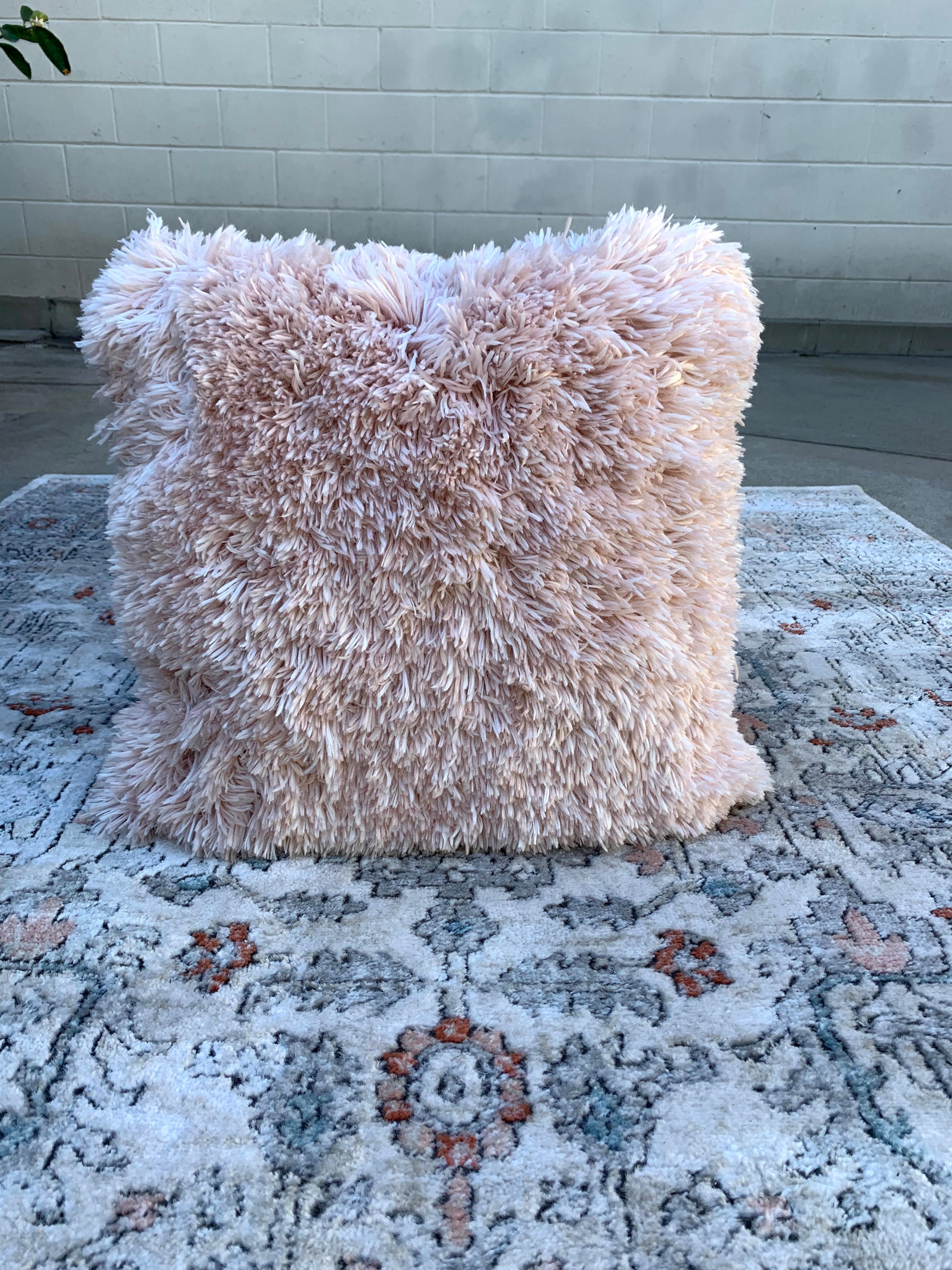 Pink faux fur discount pillows